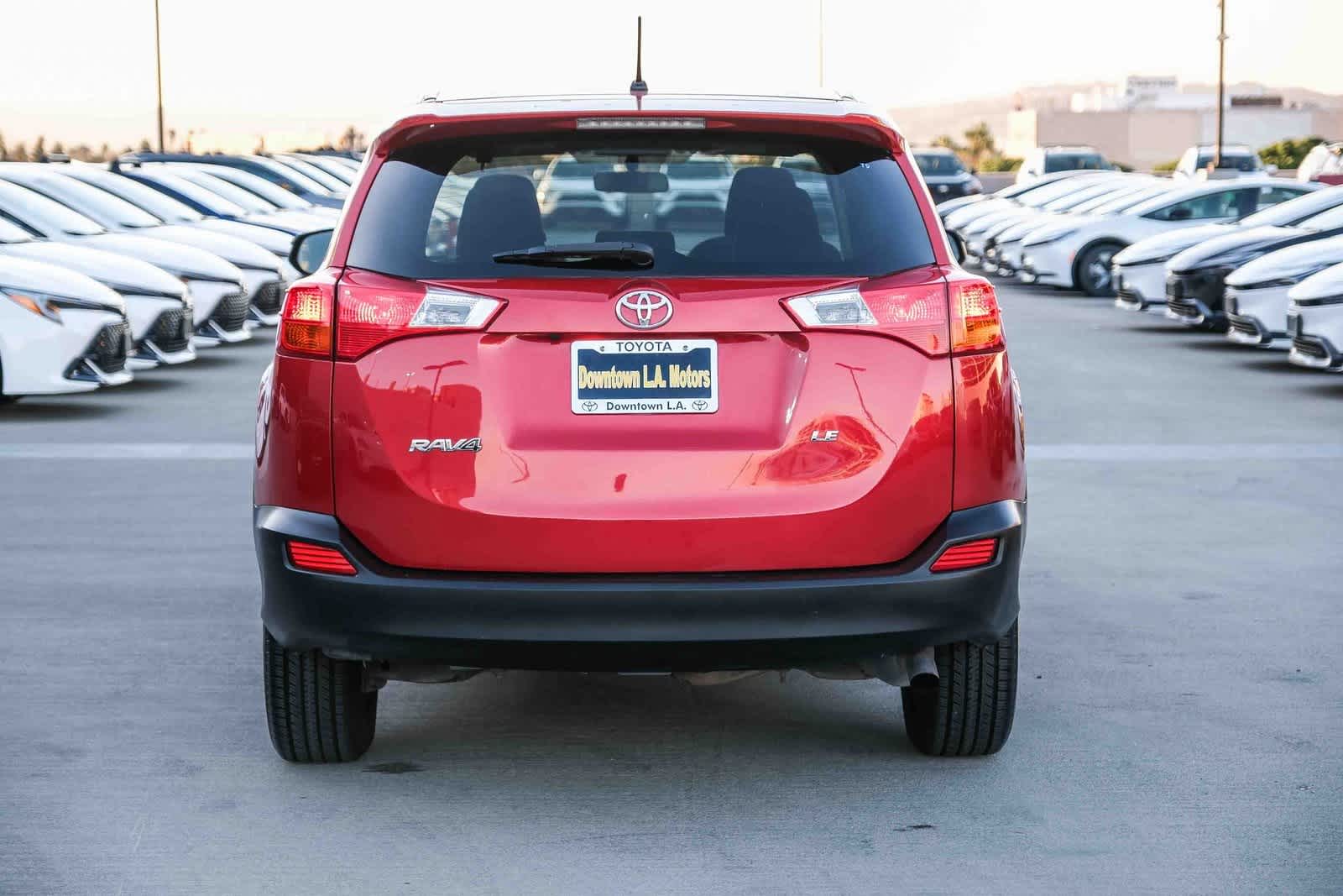 Thumbnail: 2015 Toyota RAV4 - 5