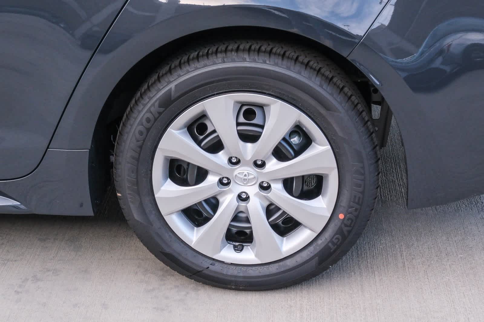 Thumbnail: 2026 Toyota Corolla - 9