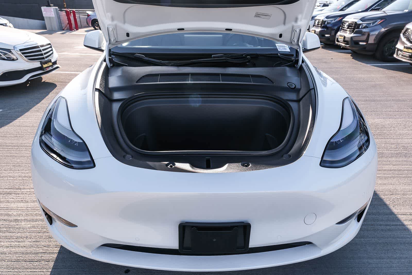 Thumbnail: 2022 Tesla Model Y - 24