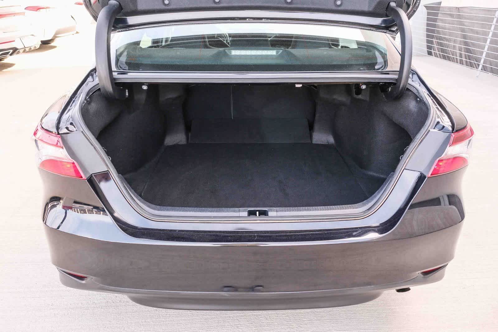 Thumbnail: 2022 Toyota Camry - 28