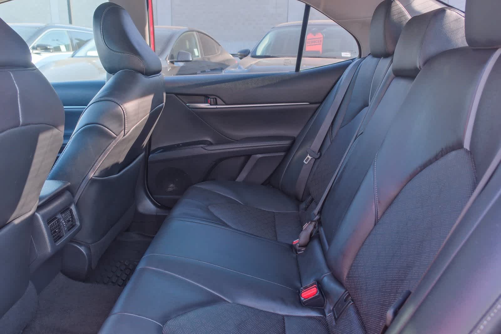 Thumbnail: 2020 Toyota Camry - 18