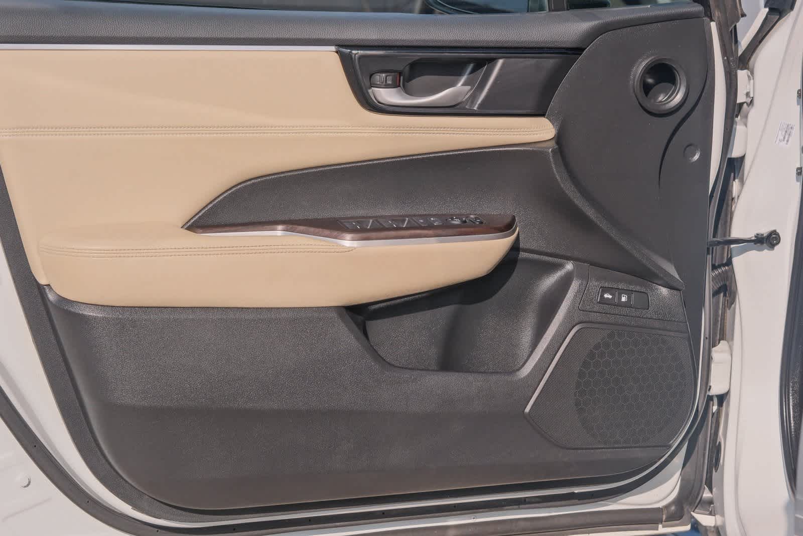 Thumbnail: 2018 Honda Clarity - 21