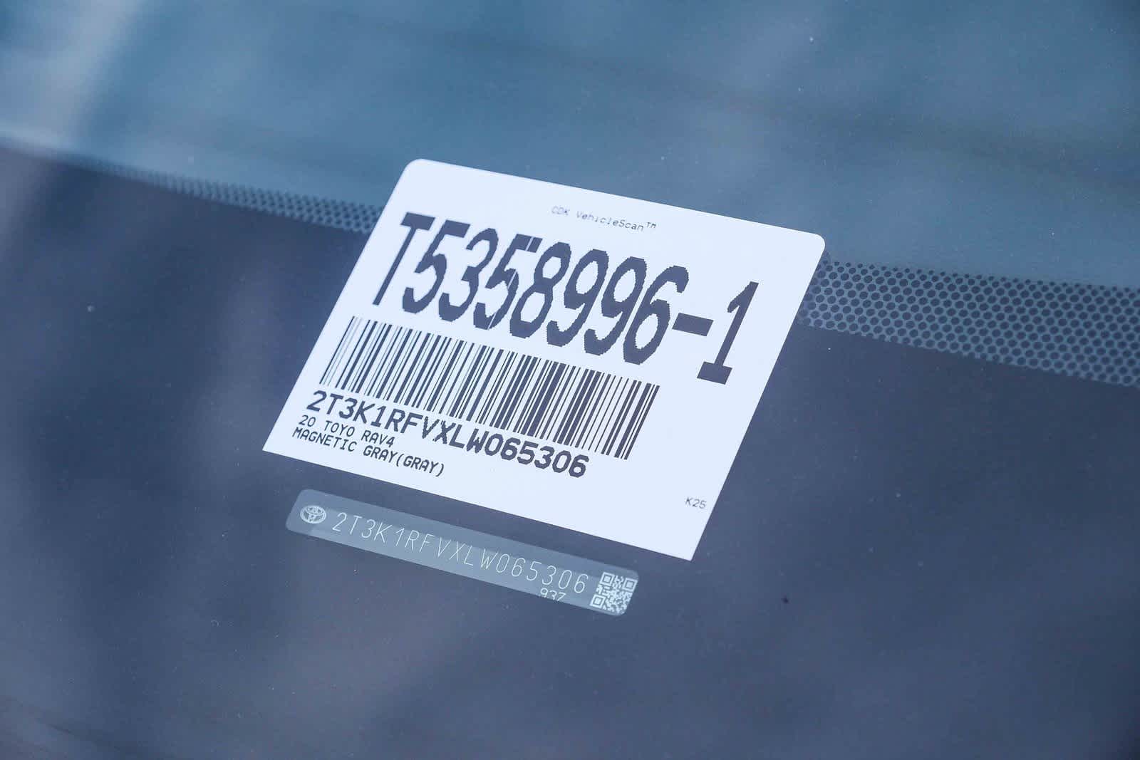 Thumbnail: 2020 Toyota RAV4 - 30