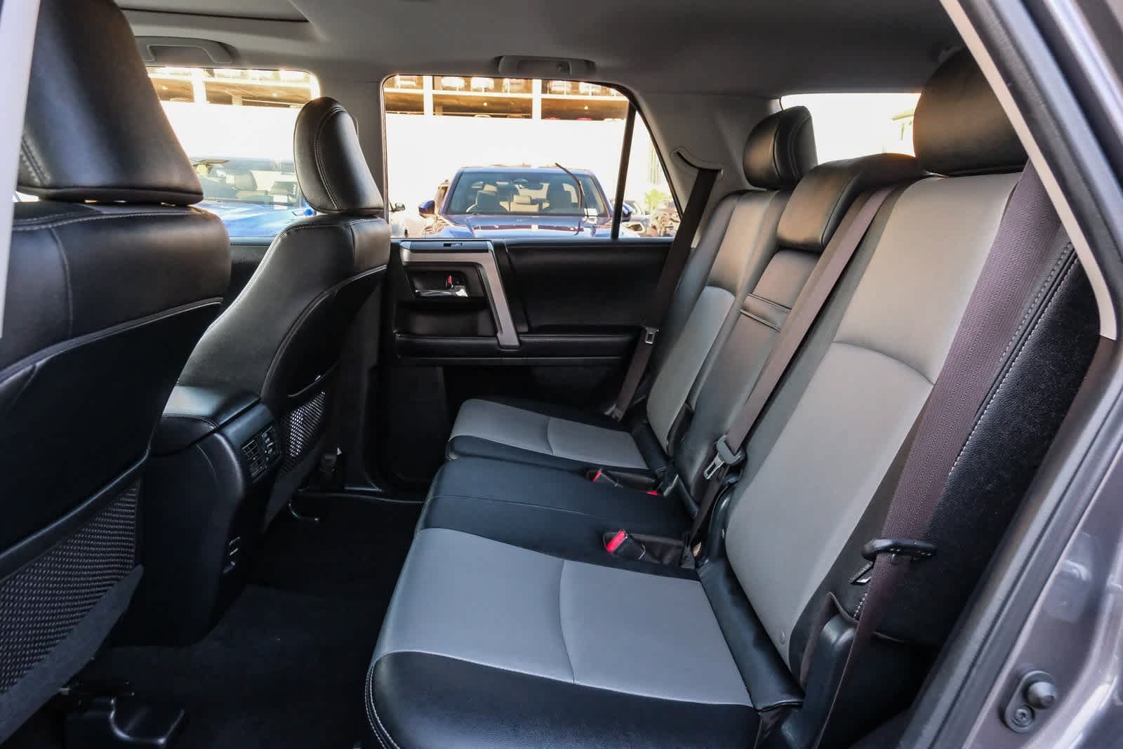 Thumbnail: 2019 Toyota 4Runner - 19