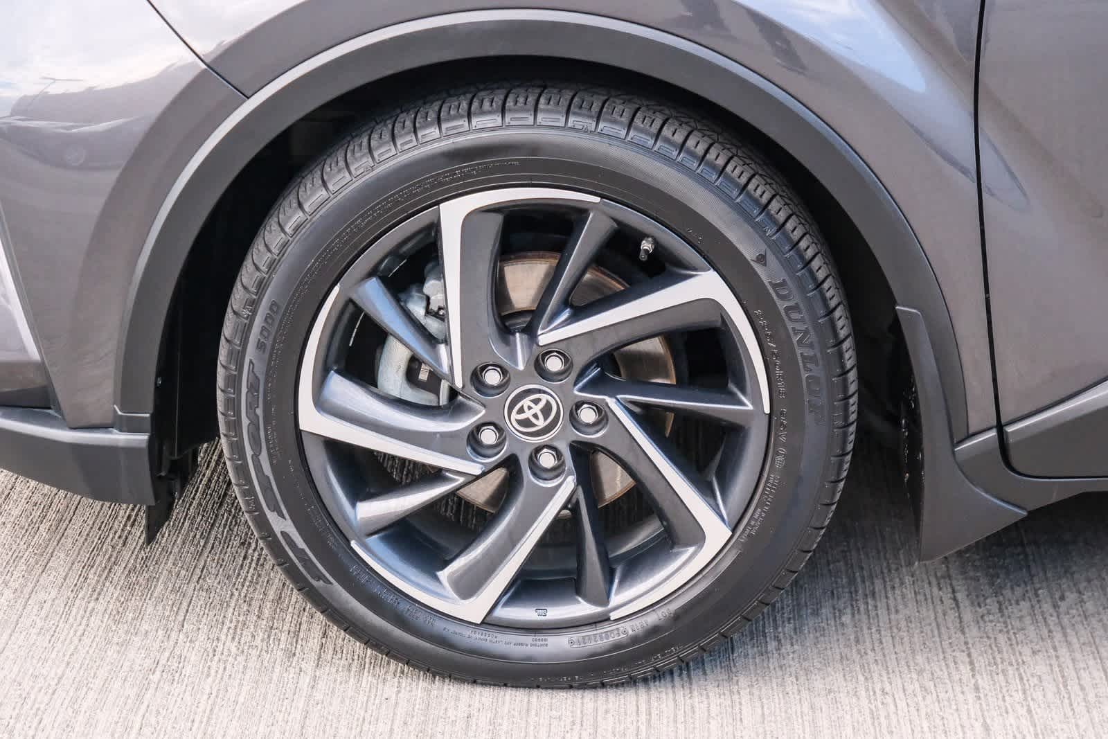 Thumbnail: 2021 Toyota C-HR - 10