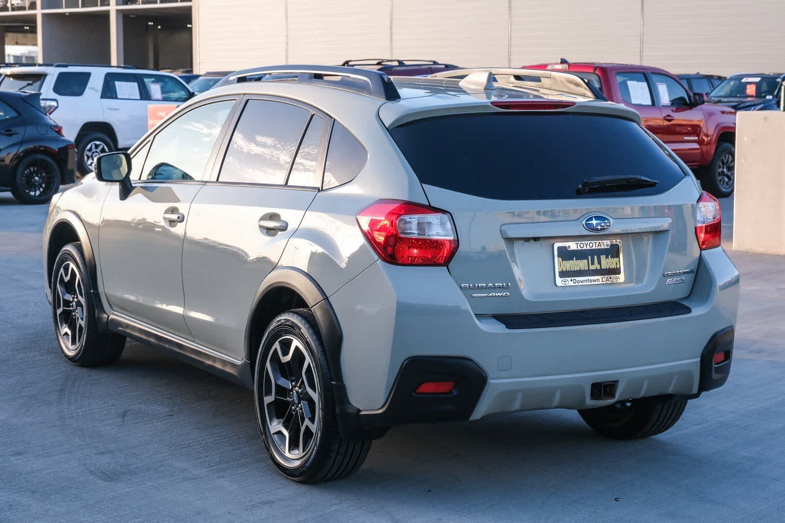 Thumbnail: 2017 Subaru Crosstrek - 6
