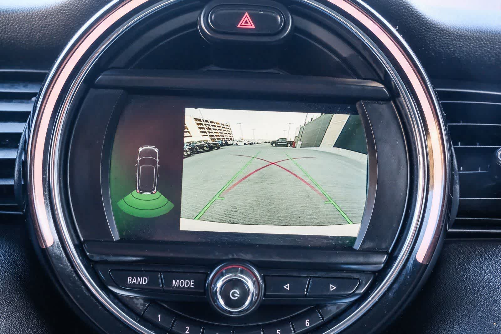 Thumbnail: 2019 MINI Cooper Hardtop - 25