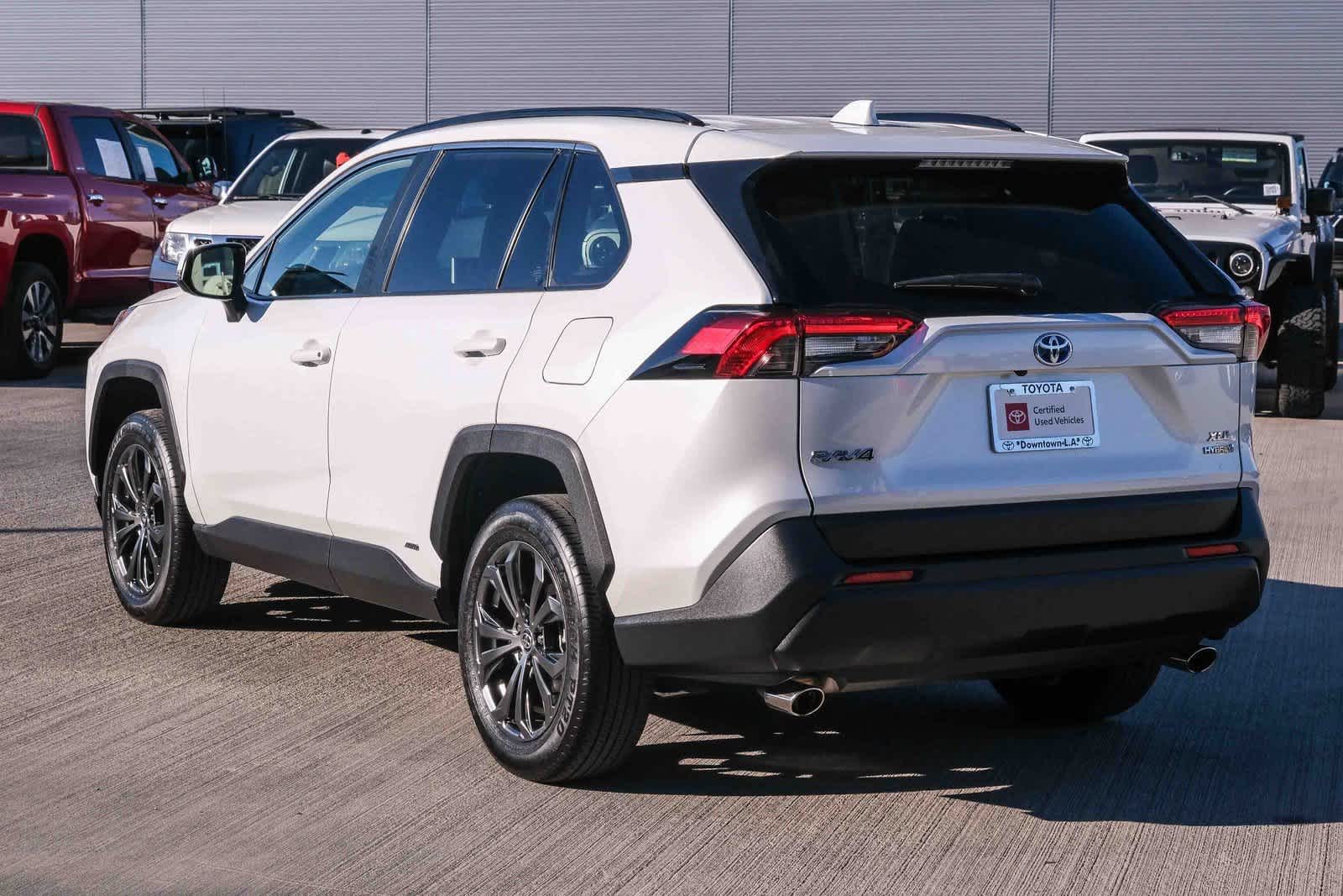 Thumbnail: 2023 Toyota RAV4 - 6