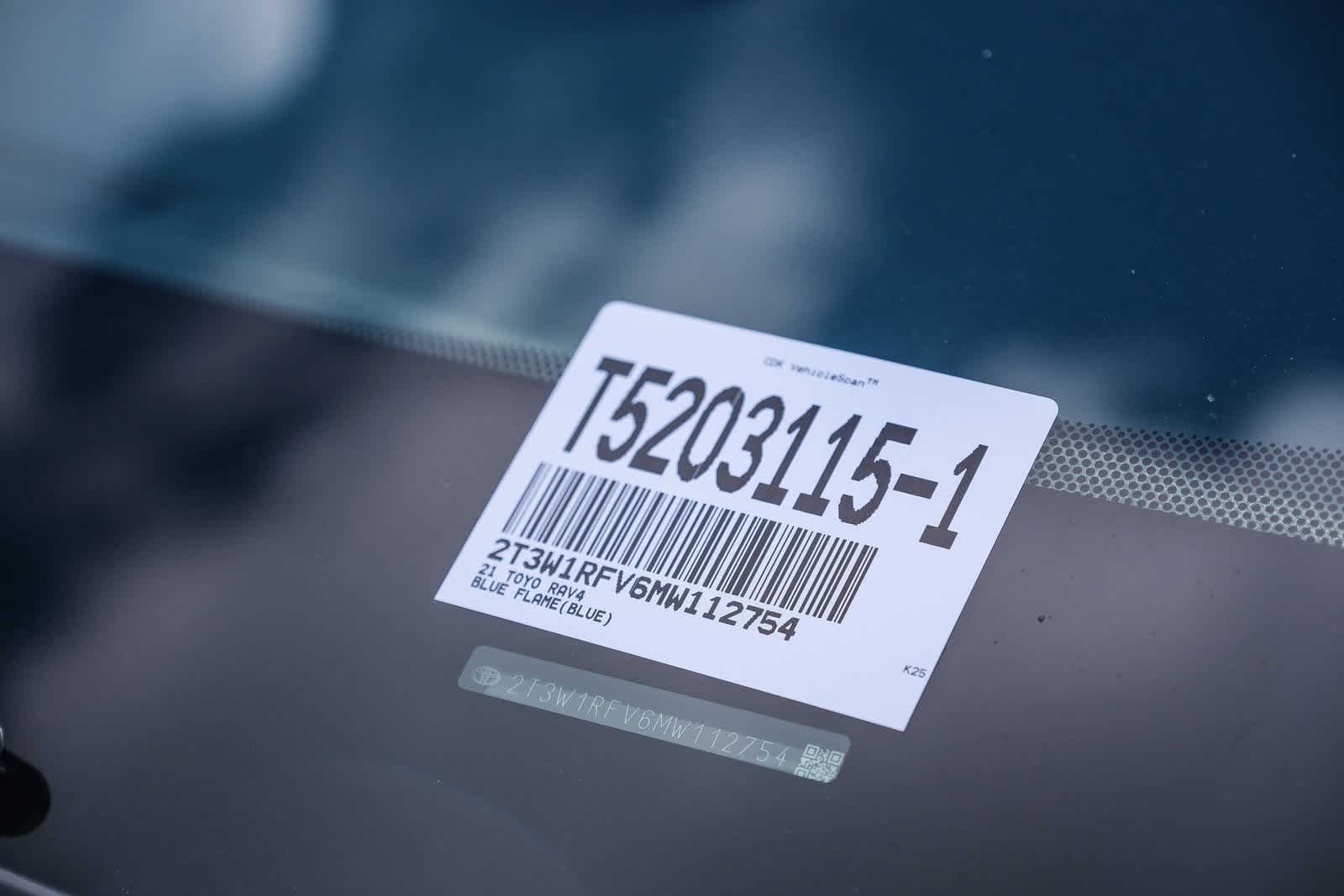 Thumbnail: 2021 Toyota RAV4 - 30