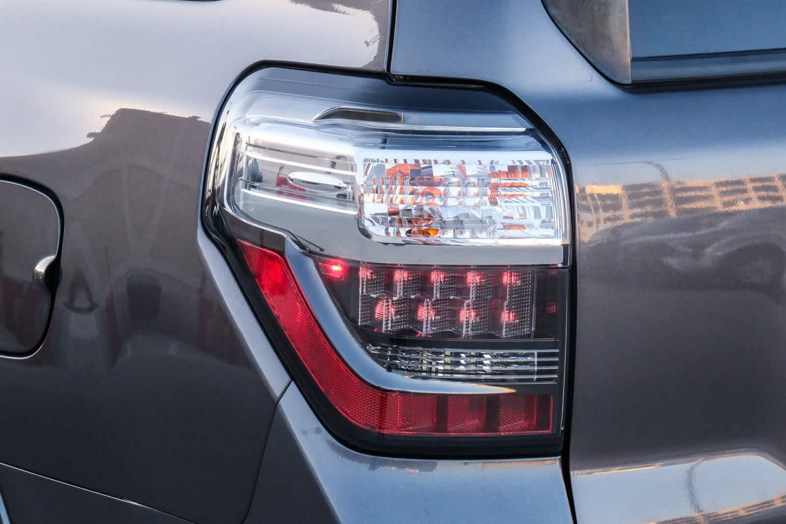 Thumbnail: 2019 Toyota 4Runner - 7