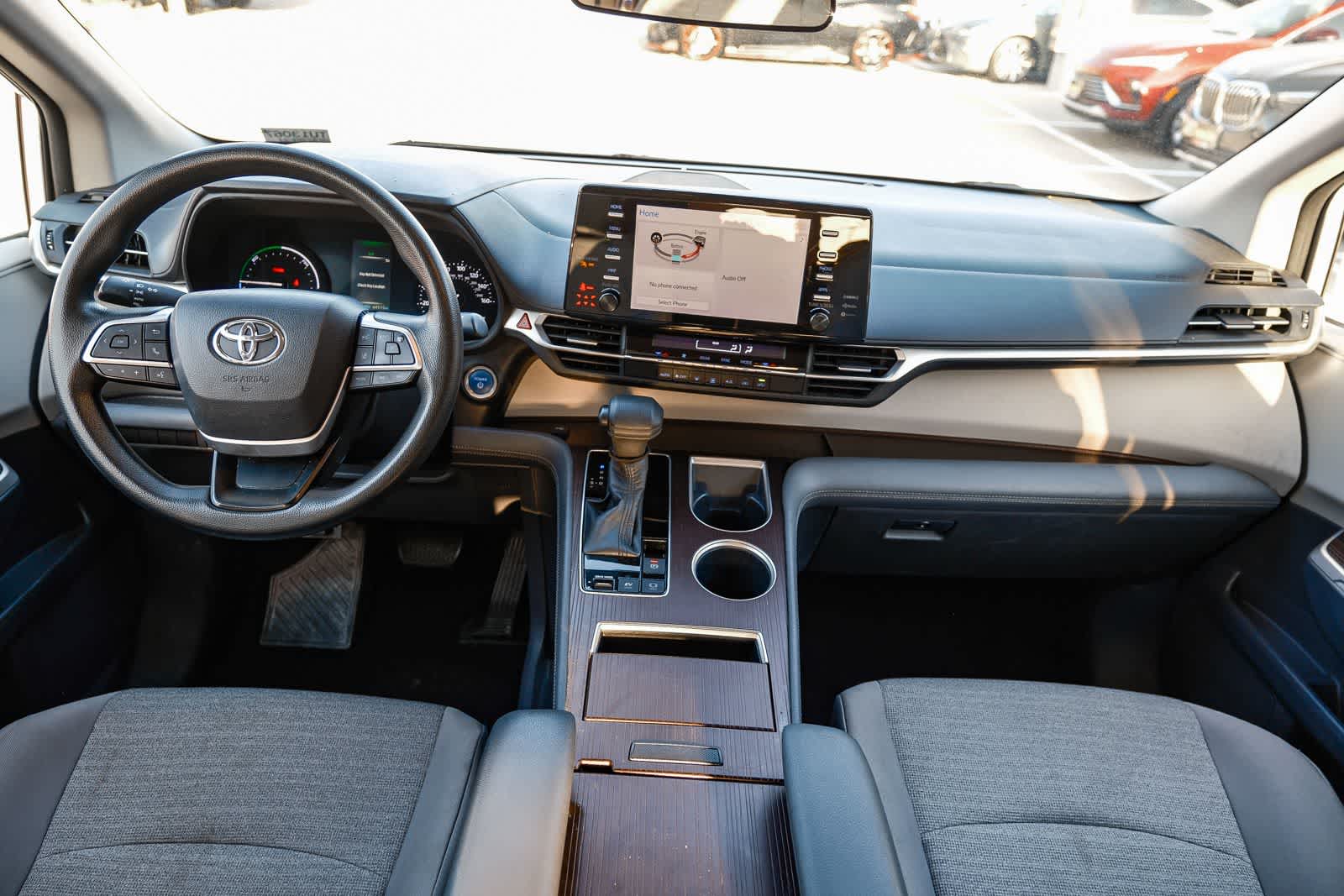 Thumbnail: 2021 Toyota Sienna - 13