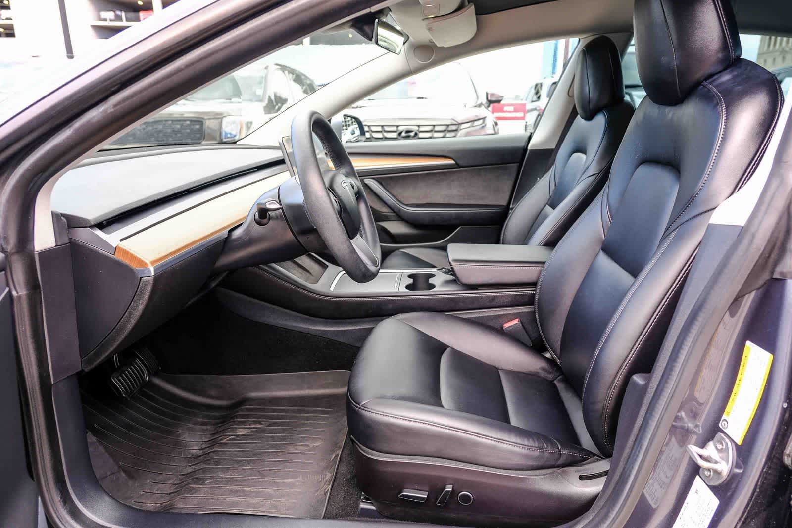 Thumbnail: 2021 Tesla Model 3 - 18