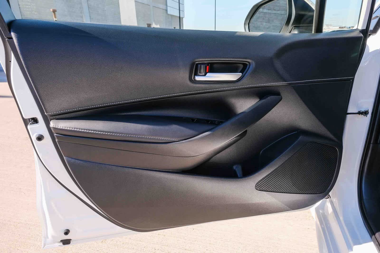 Thumbnail: 2025 Toyota Corolla - 18