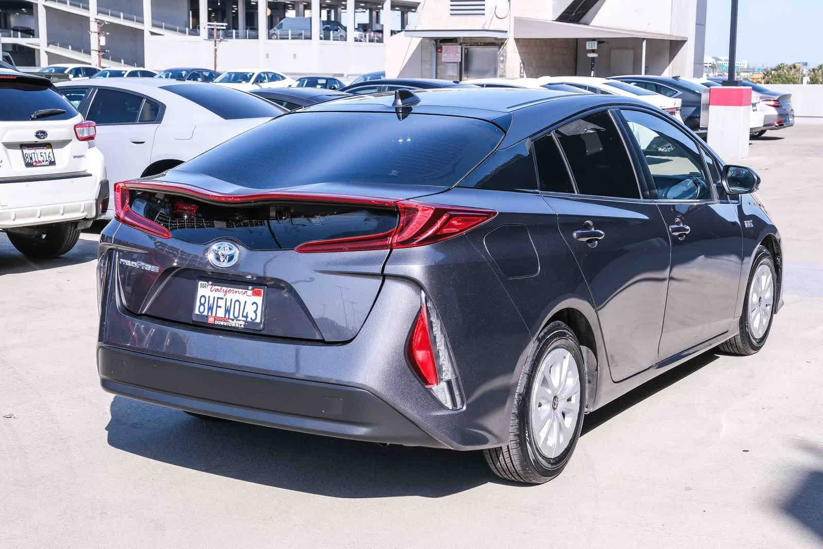 Thumbnail: 2021 Toyota Prius Prime - 4