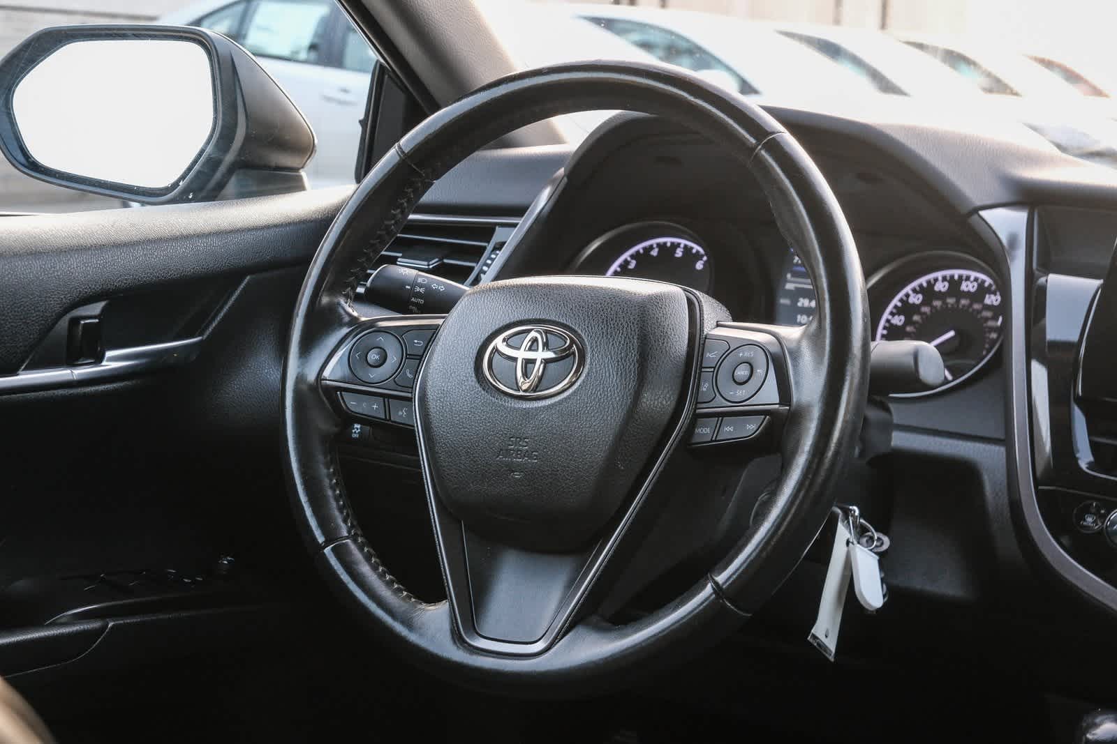 Thumbnail: 2023 Toyota Camry - 17