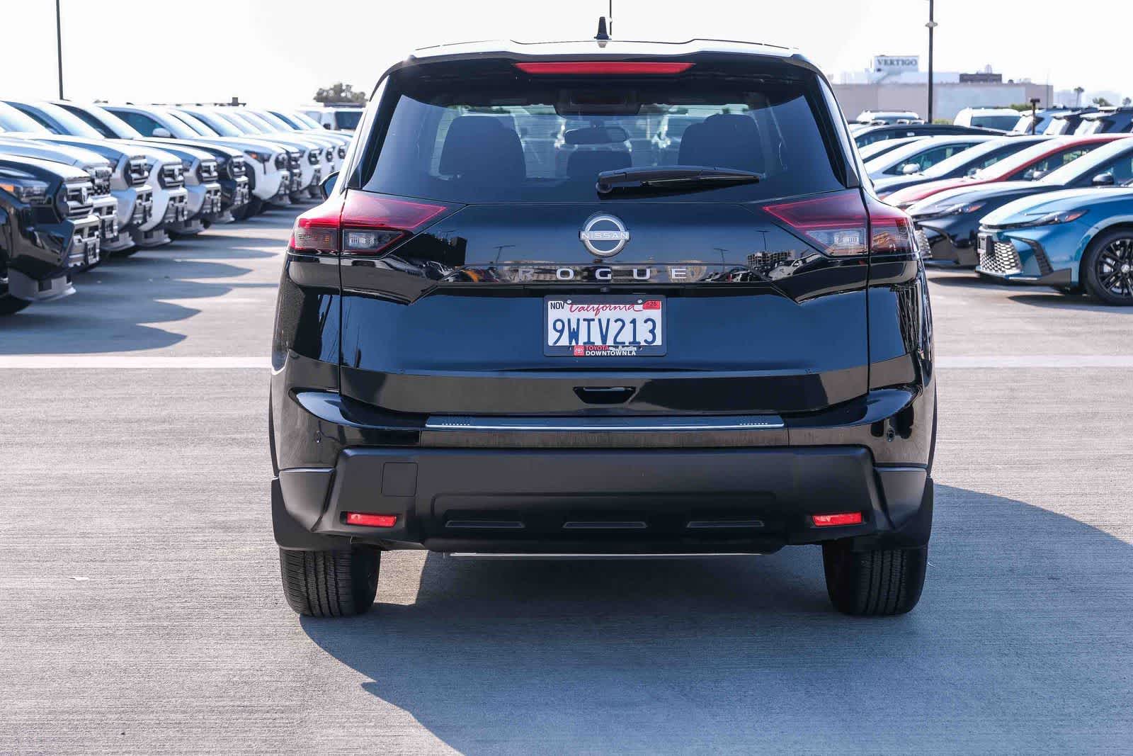 Thumbnail: 2026 Nissan Rogue - 5