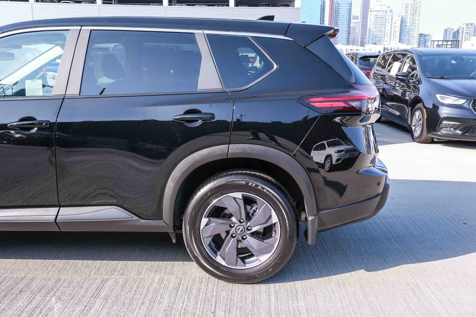 Thumbnail: 2026 Nissan Rogue - 8