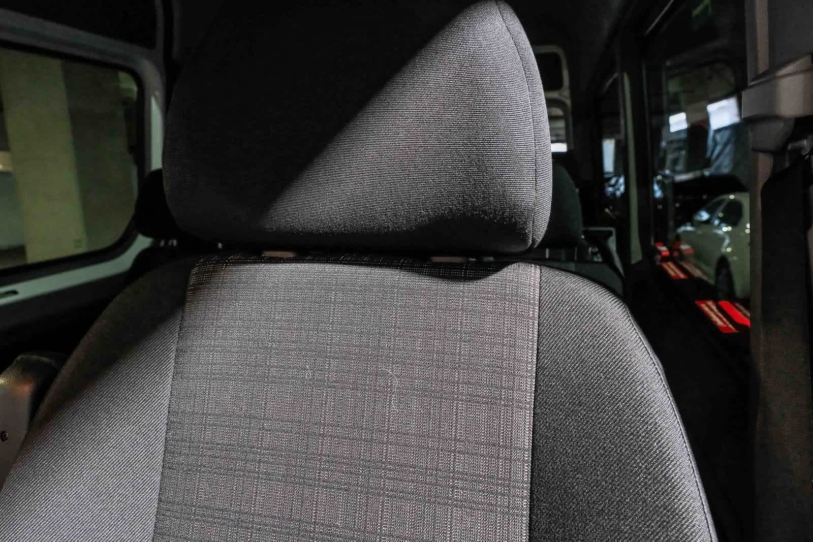 Thumbnail: 2016 Mercedes-Benz Sprinter - 21