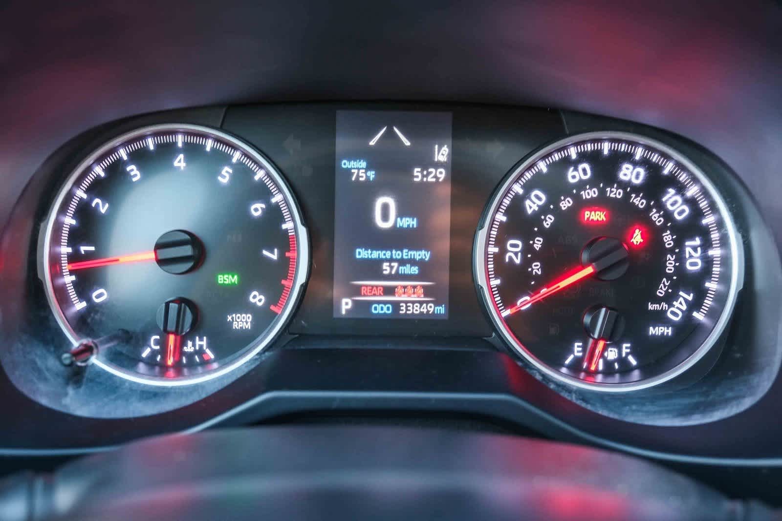 Thumbnail: 2021 Toyota RAV4 - 25