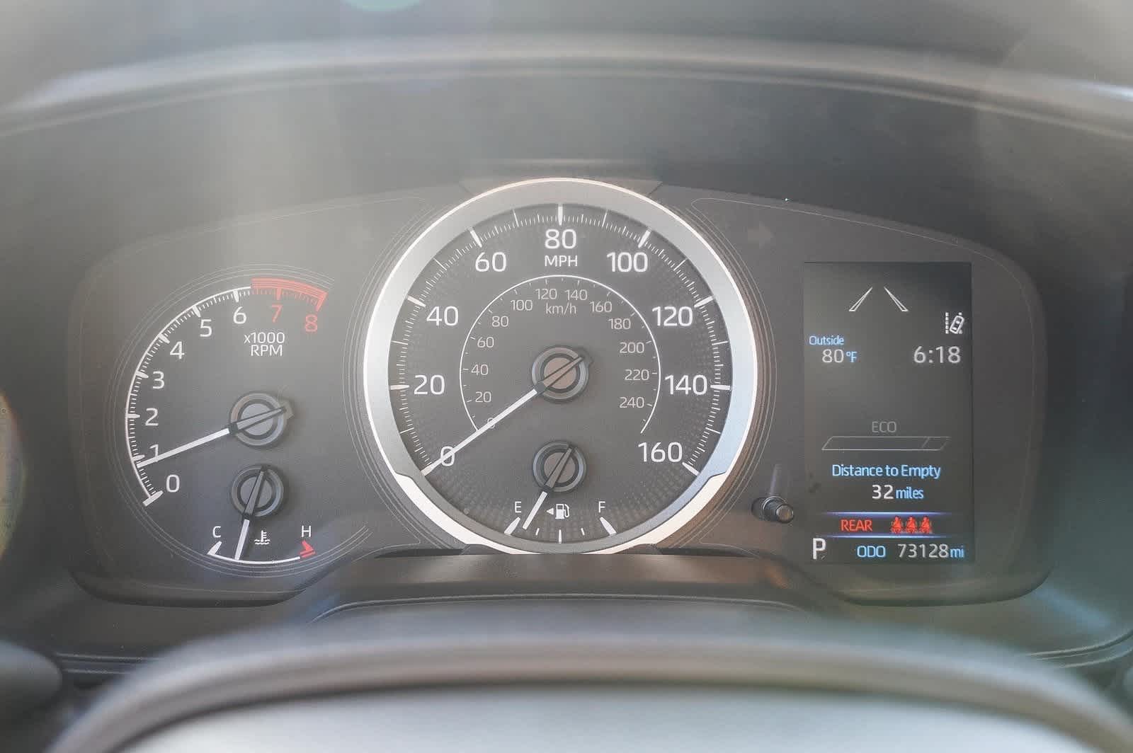 2021 Toyota Corolla LE 24