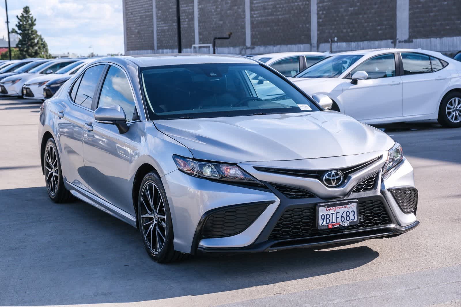 Thumbnail: 2022 Toyota Camry - 3