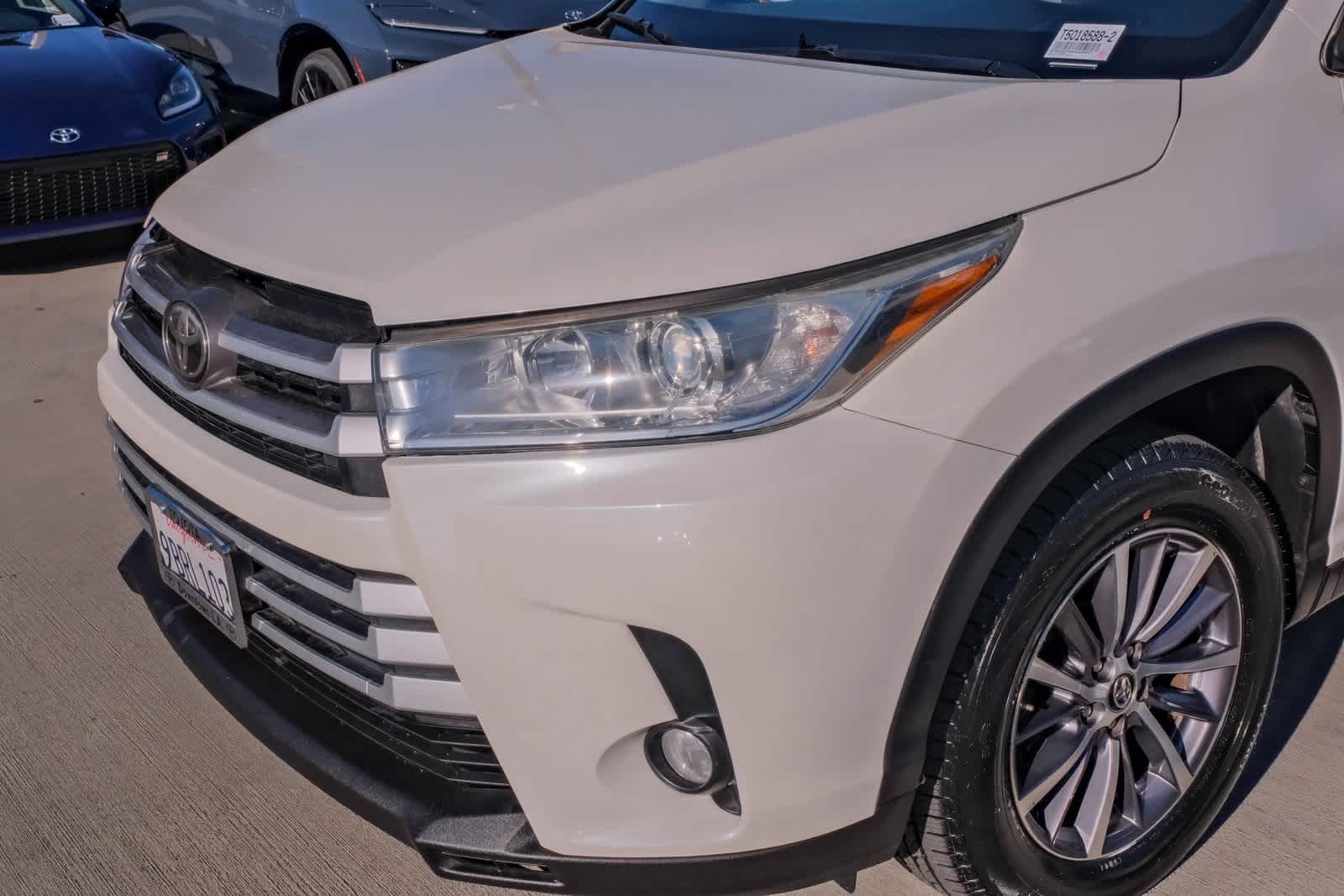 Thumbnail: 2019 Toyota Highlander - 6