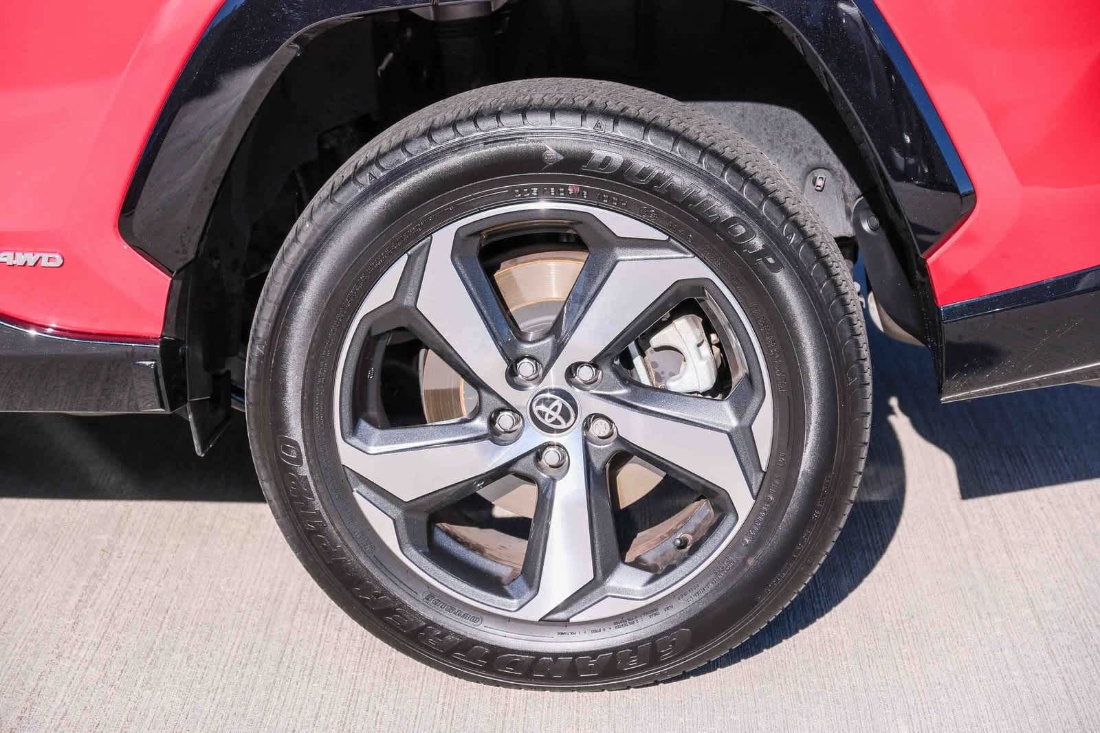 Thumbnail: 2024 Toyota RAV4 - 9