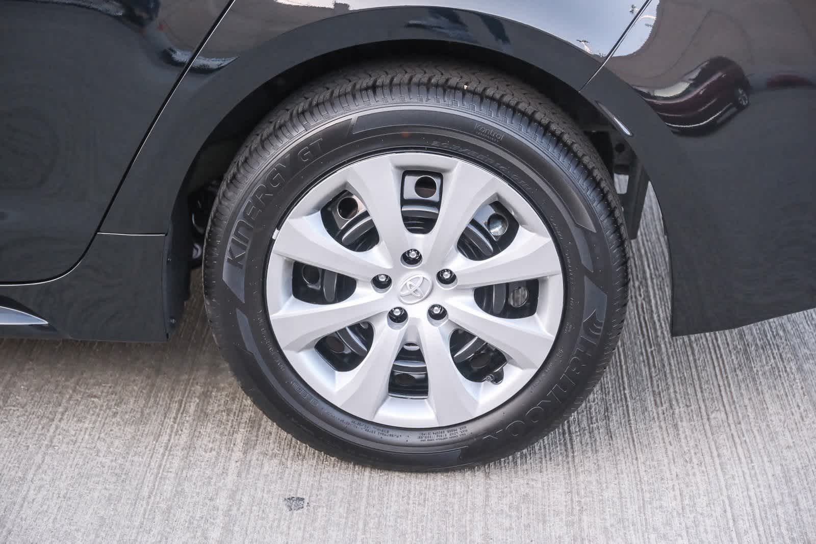 Thumbnail: 2025 Toyota Corolla - 10