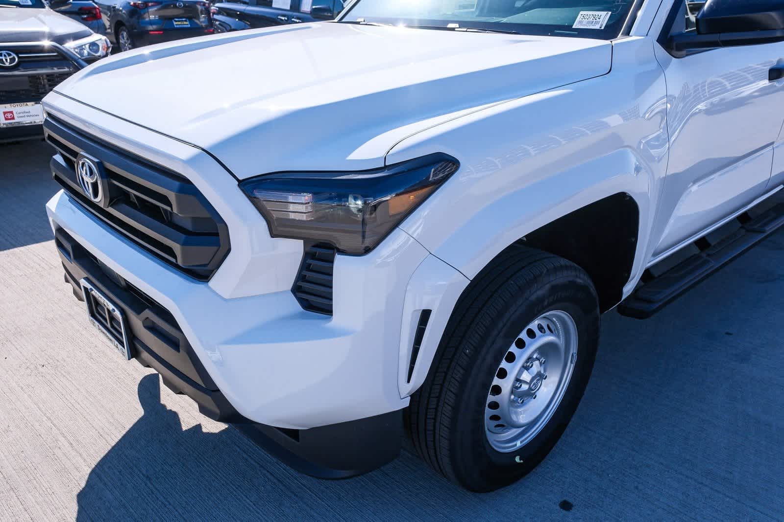 Thumbnail: 2025 Toyota Tacoma - 12