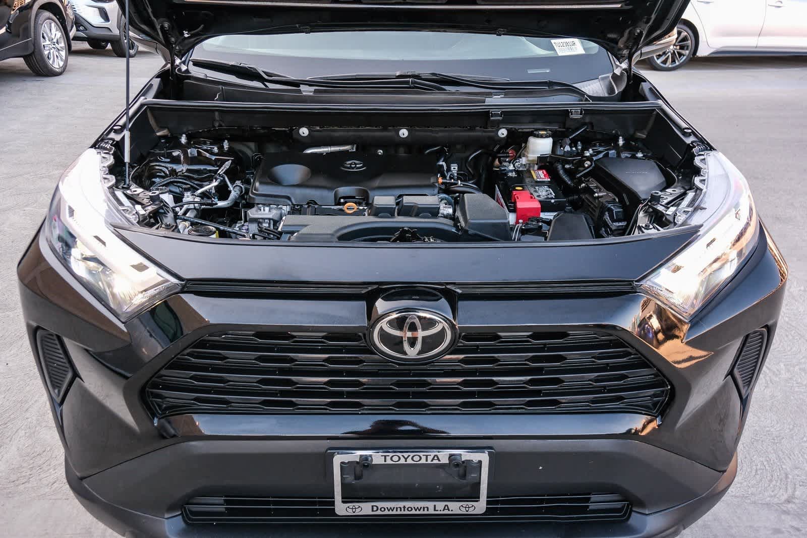 Thumbnail: 2023 Toyota RAV4 - 28
