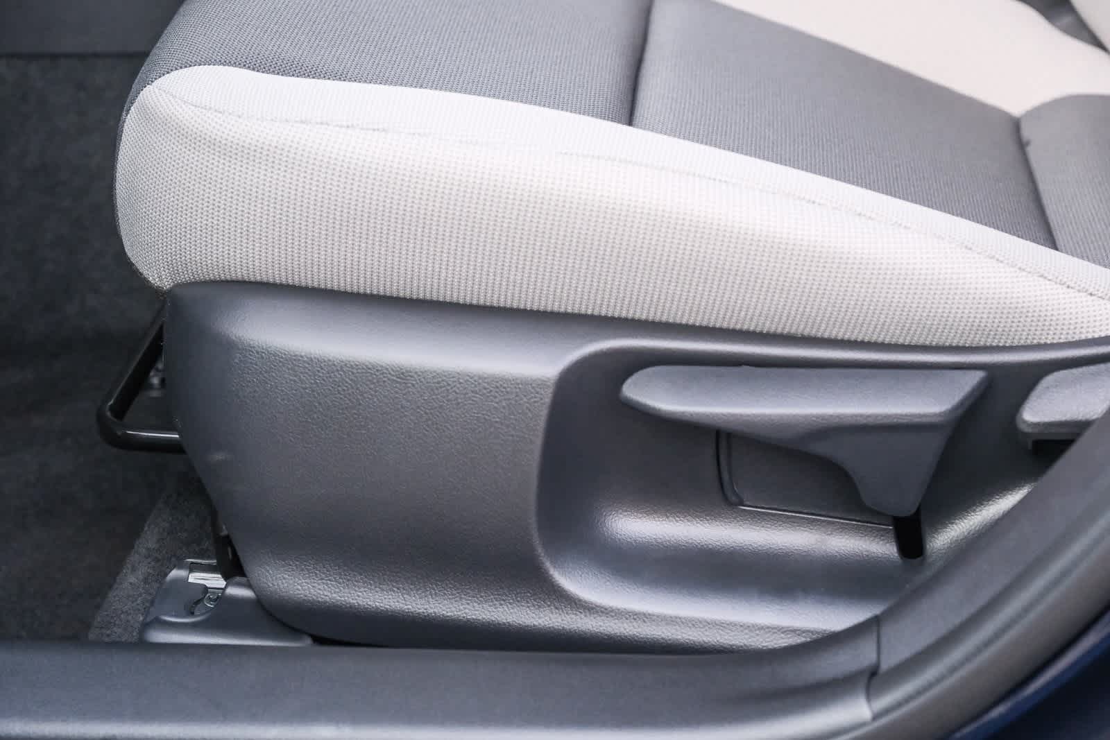 Thumbnail: 2025 Toyota Corolla - 23