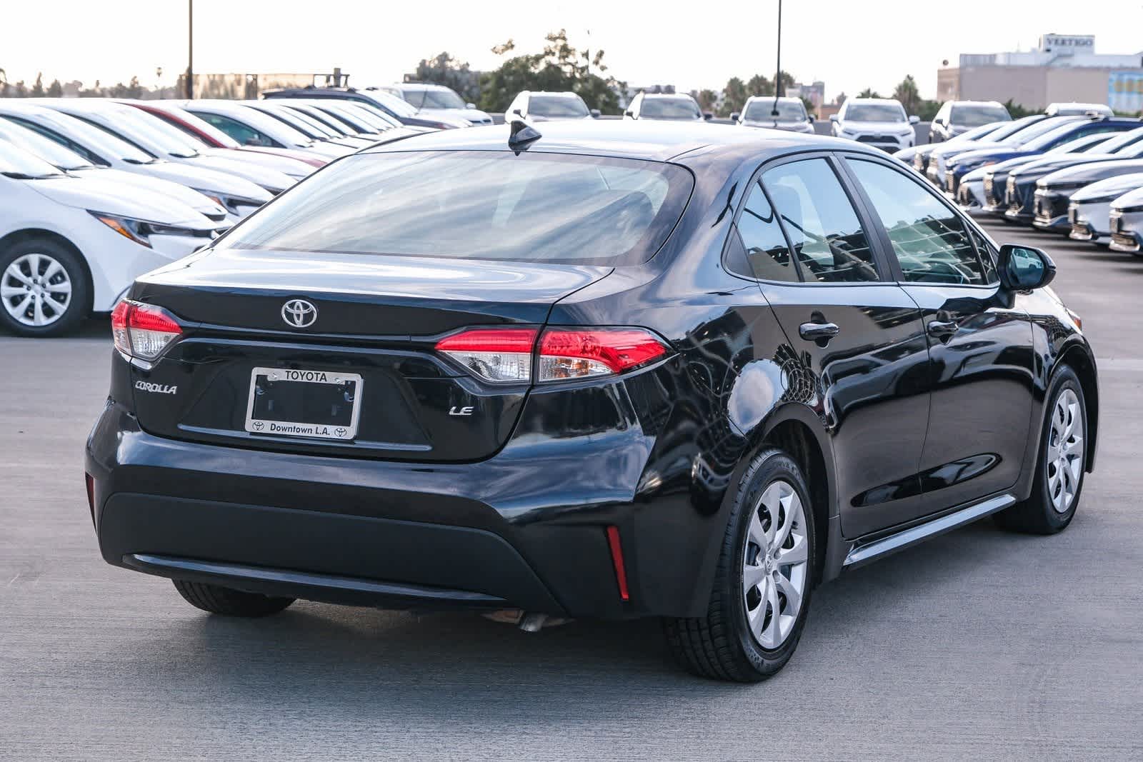 Thumbnail: 2022 Toyota Corolla - 4