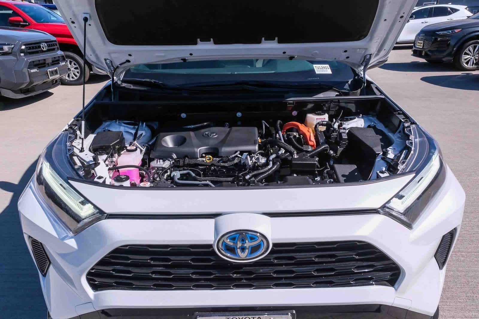 Thumbnail: 2023 Toyota RAV4 - 28