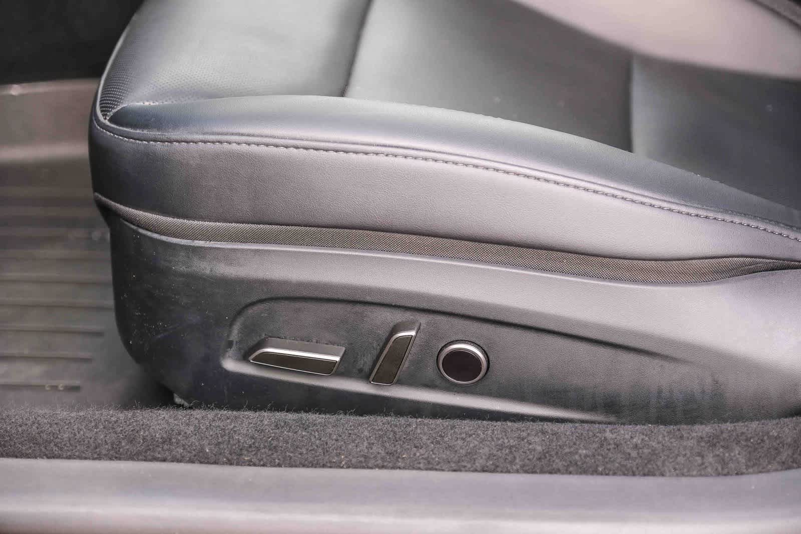 Thumbnail: 2025 Tesla Model 3 - 21