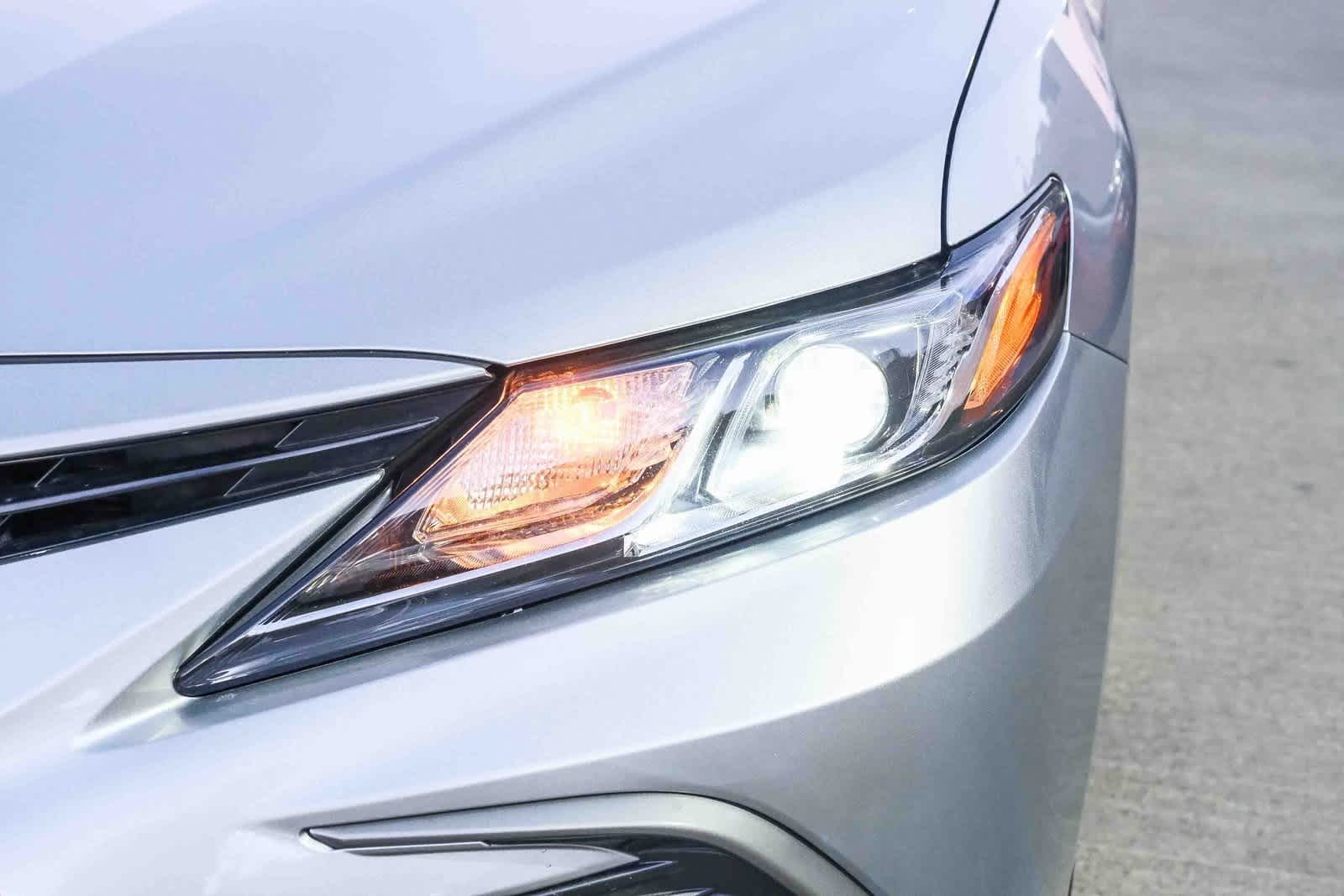 Thumbnail: 2023 Toyota Camry - 11