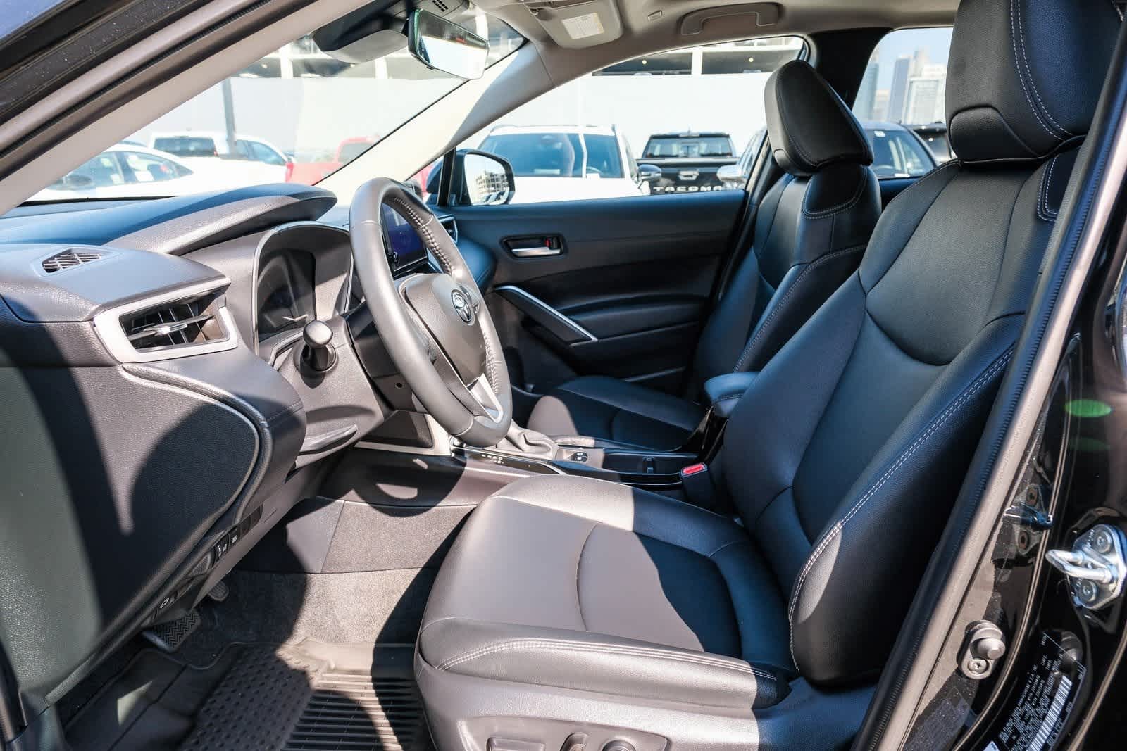 Thumbnail: 2025 Toyota Corolla Cross - 20