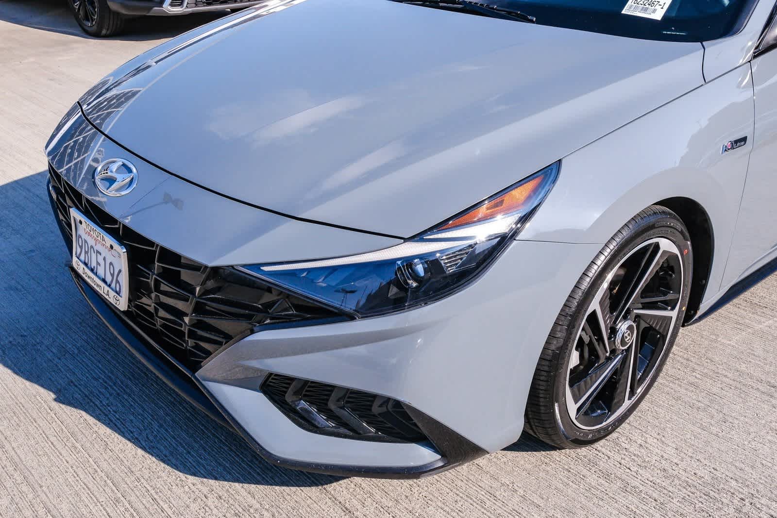 Thumbnail: 2022 Hyundai Elantra - 12