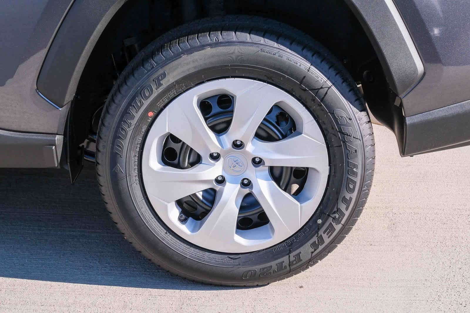 Thumbnail: 2025 Toyota RAV4 - 9