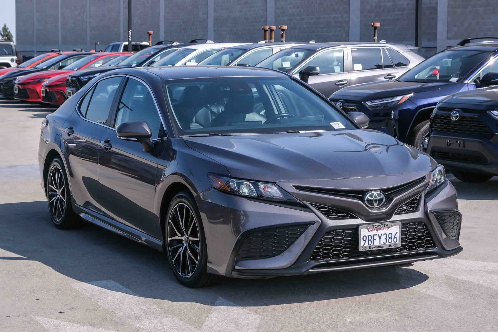 Thumbnail: 2022 Toyota Camry - 3