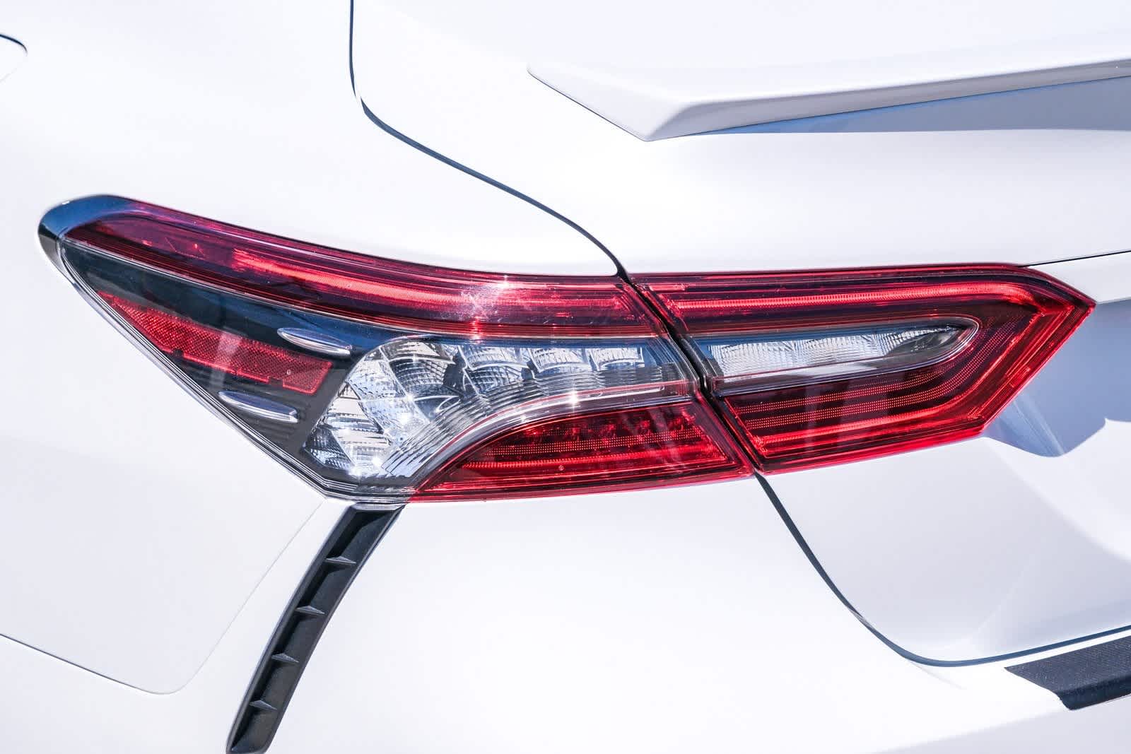 Thumbnail: 2021 Toyota Camry - 7