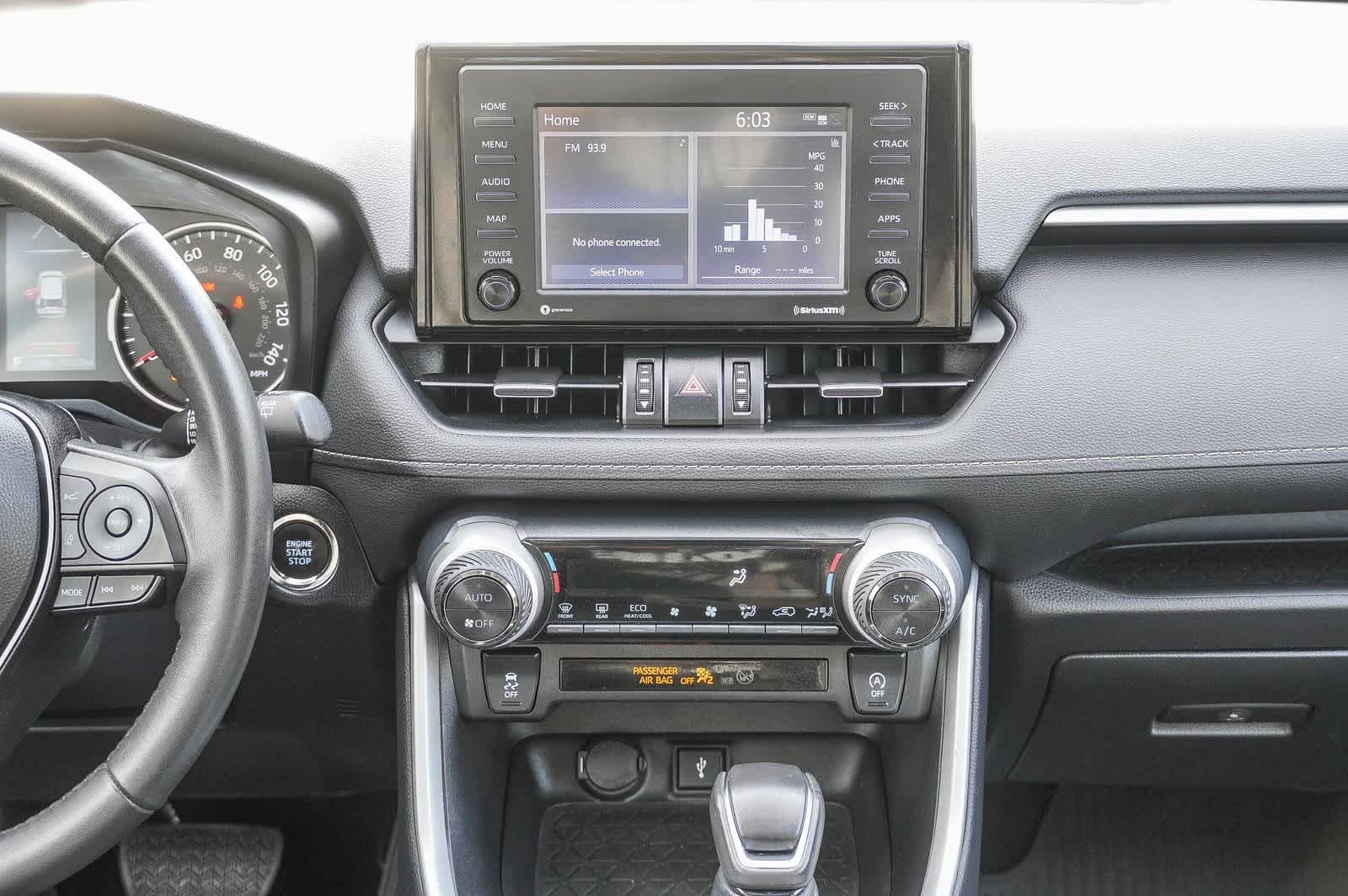 2022 Toyota RAV4 XLE Premium 14