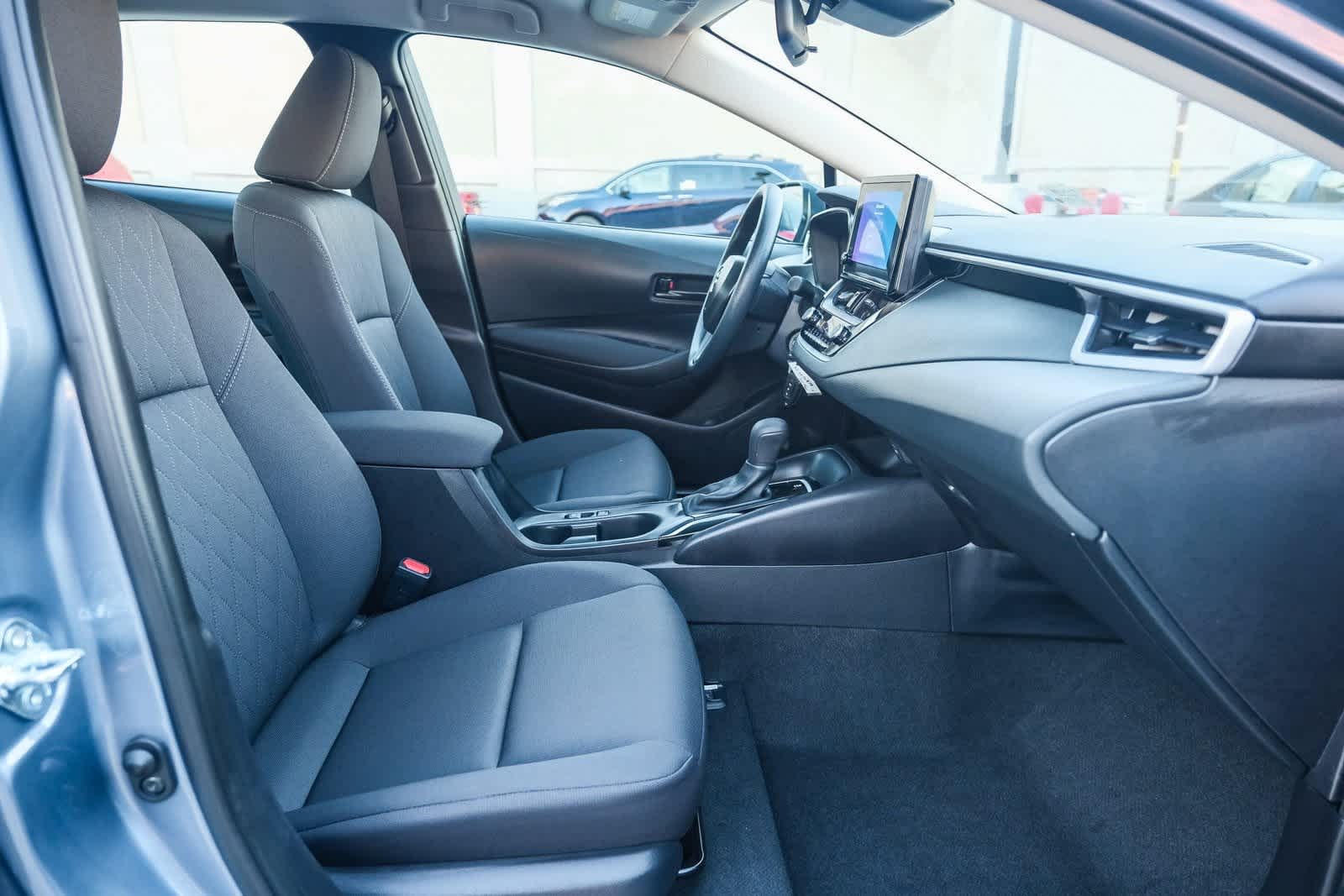 Thumbnail: 2025 Toyota Corolla - 18