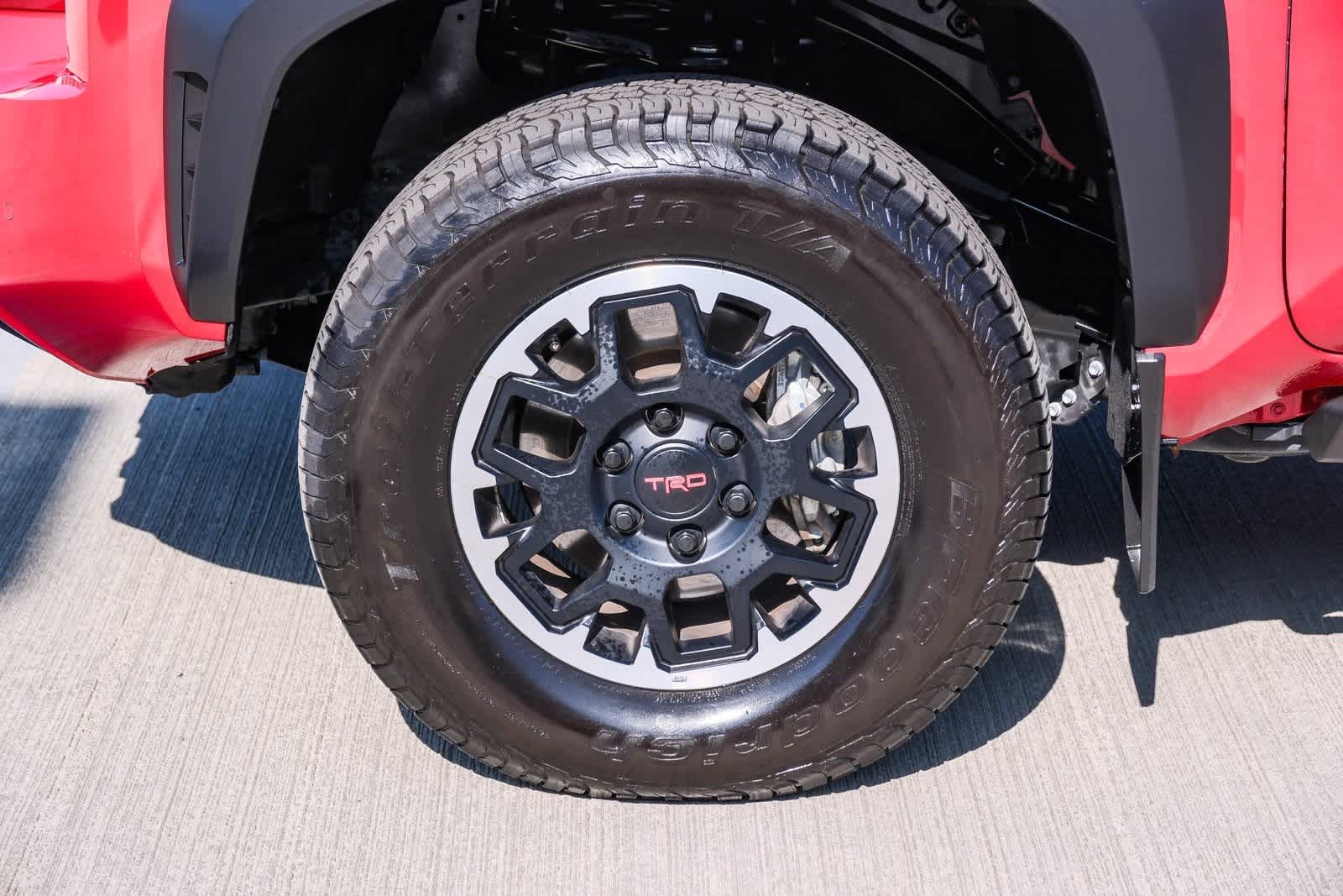 Thumbnail: 2024 Toyota Tacoma - 10