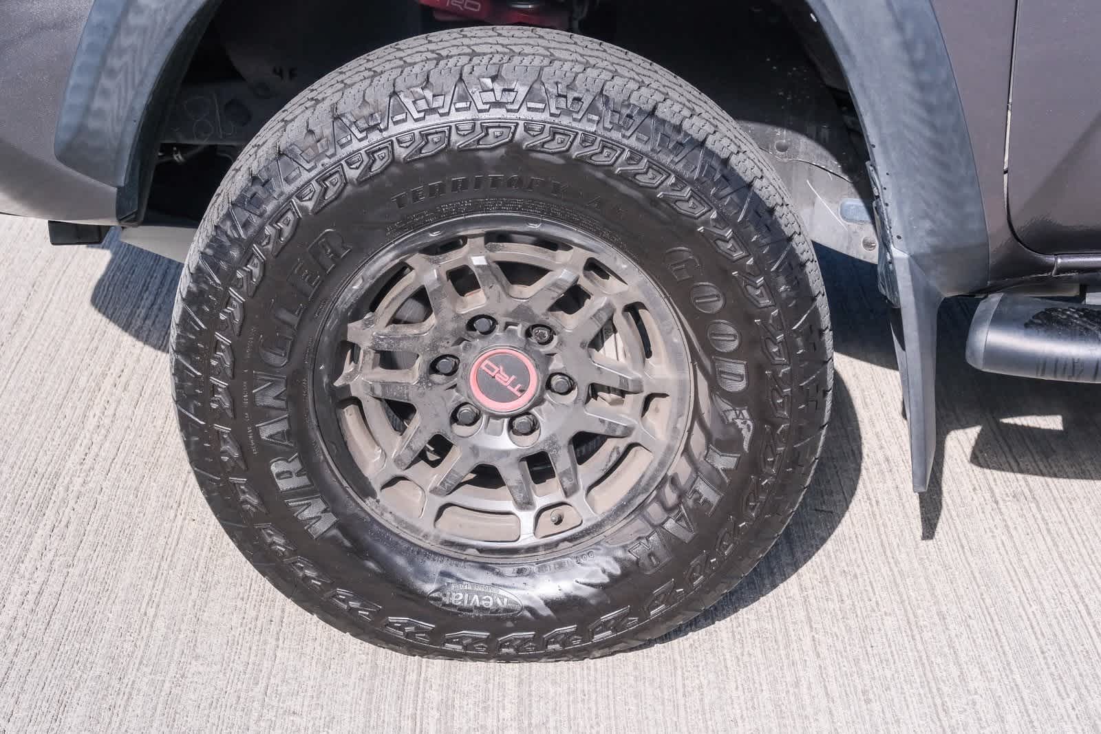 Thumbnail: 2023 Toyota Tacoma - 10