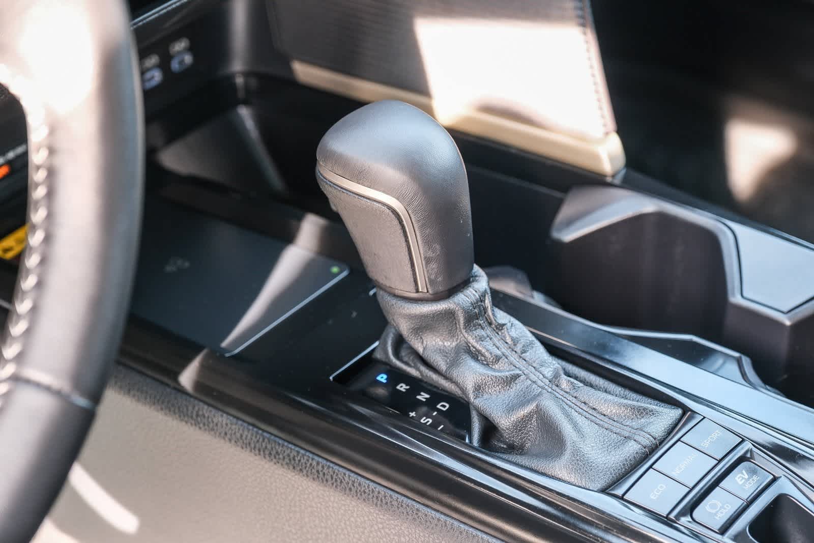 Thumbnail: 2025 Toyota Camry - 20