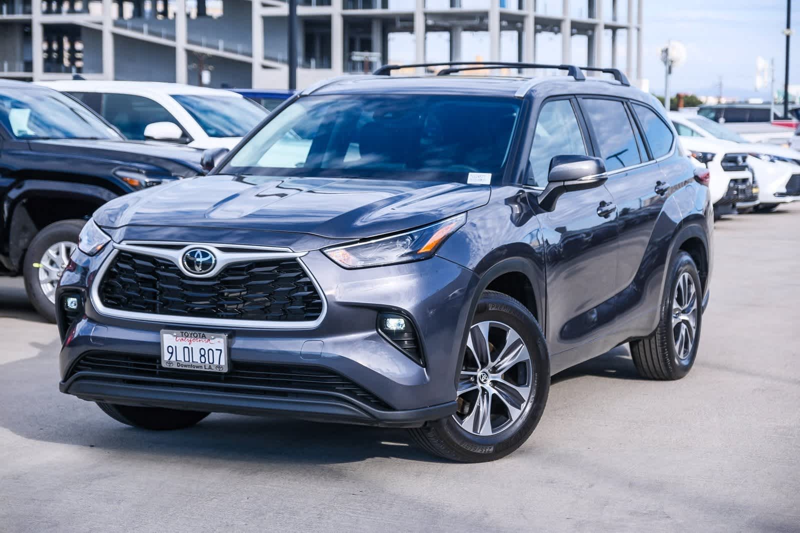 Thumbnail: 2024 Toyota Highlander - 1