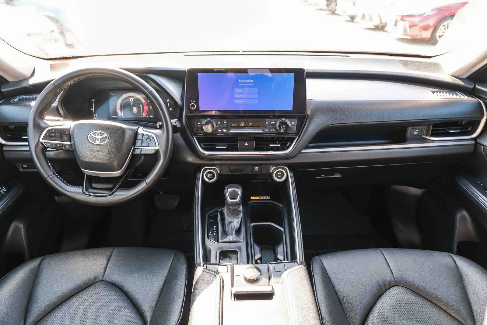 Thumbnail: 2026 Toyota Grand Highlander - 12