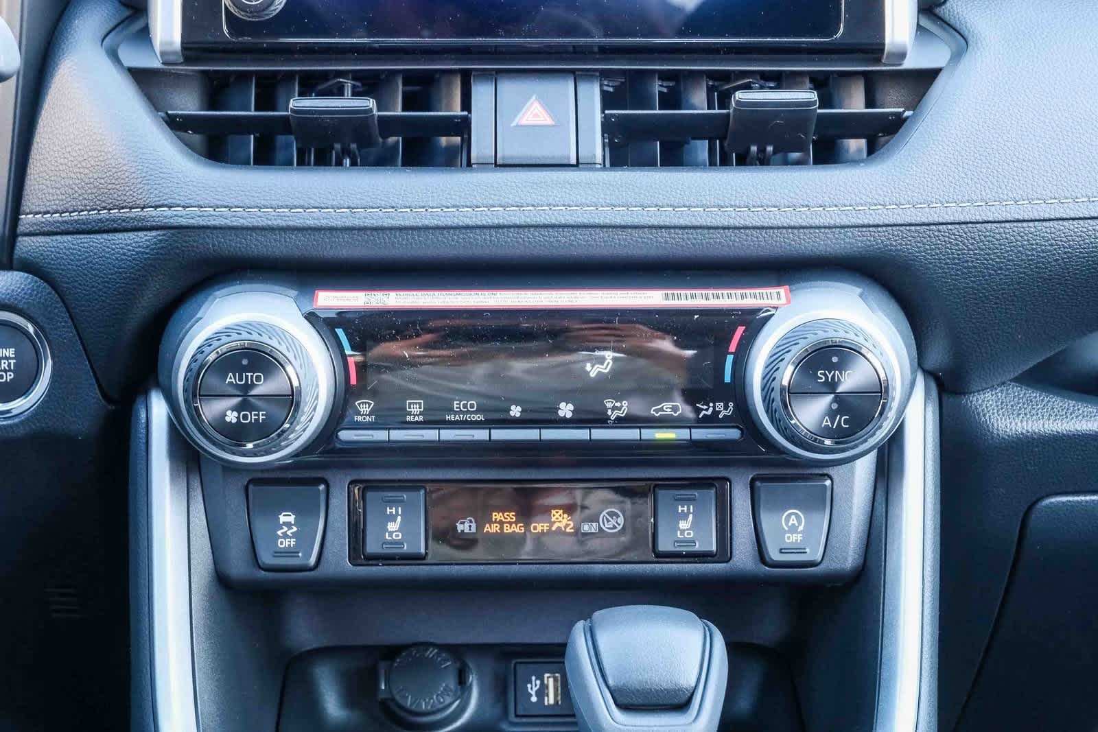 Thumbnail: 2025 Toyota RAV4 - 16