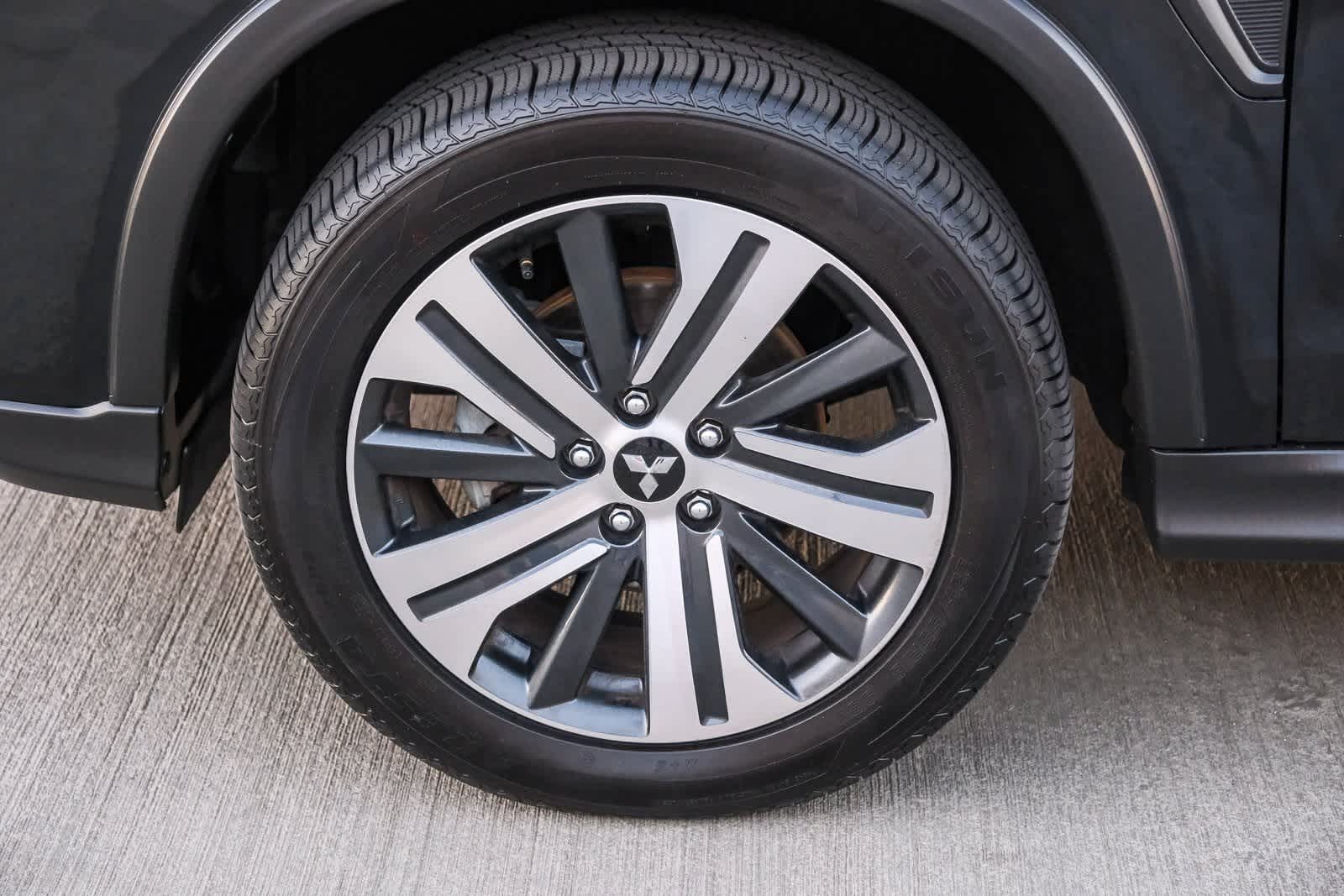 Thumbnail: 2023 Mitsubishi Outlander Sport - 11