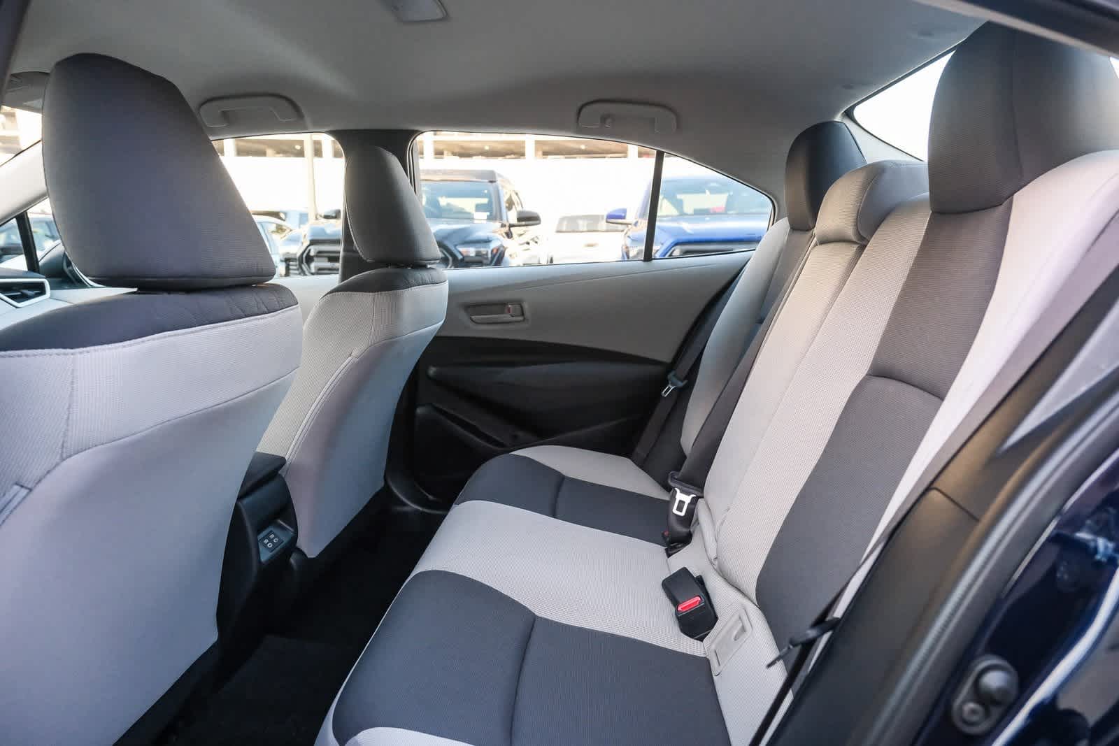 Thumbnail: 2025 Toyota Corolla - 18